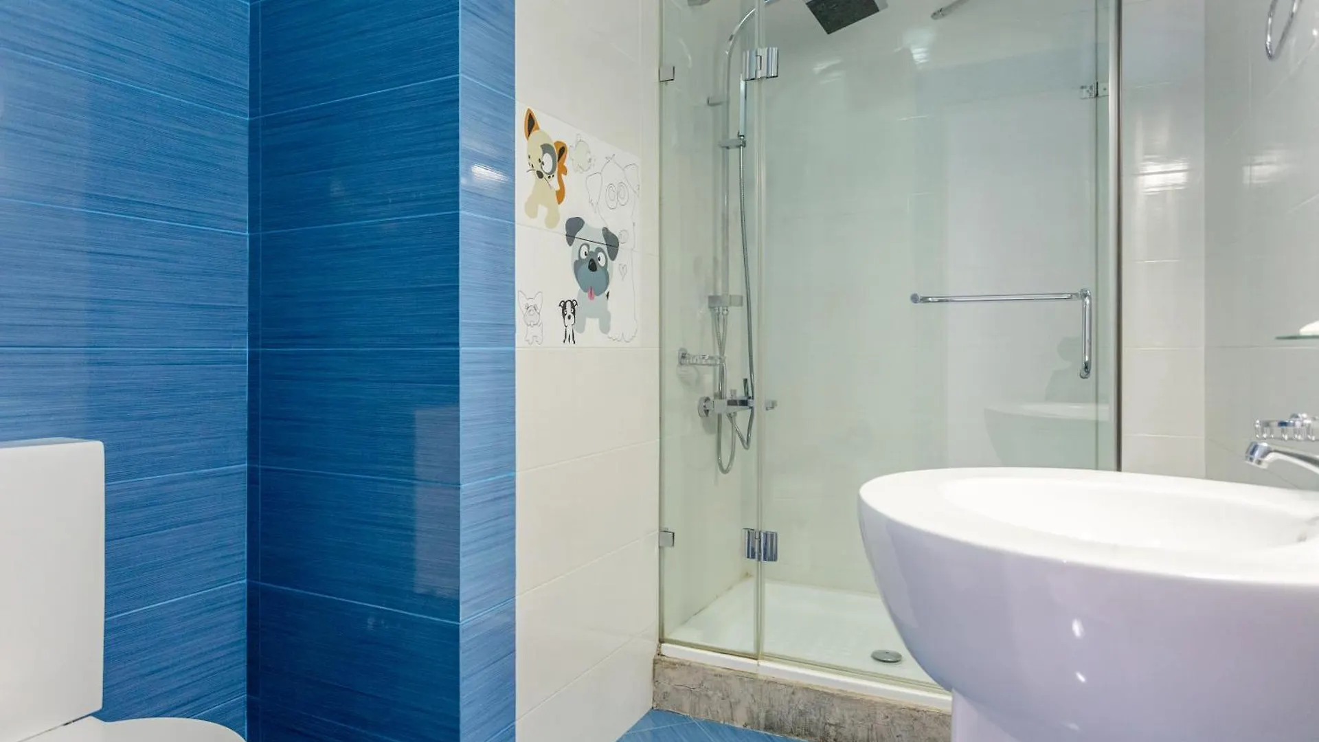 Serviced Apartment On Rustaveli Avenue 9 第比利斯 格鲁吉亚