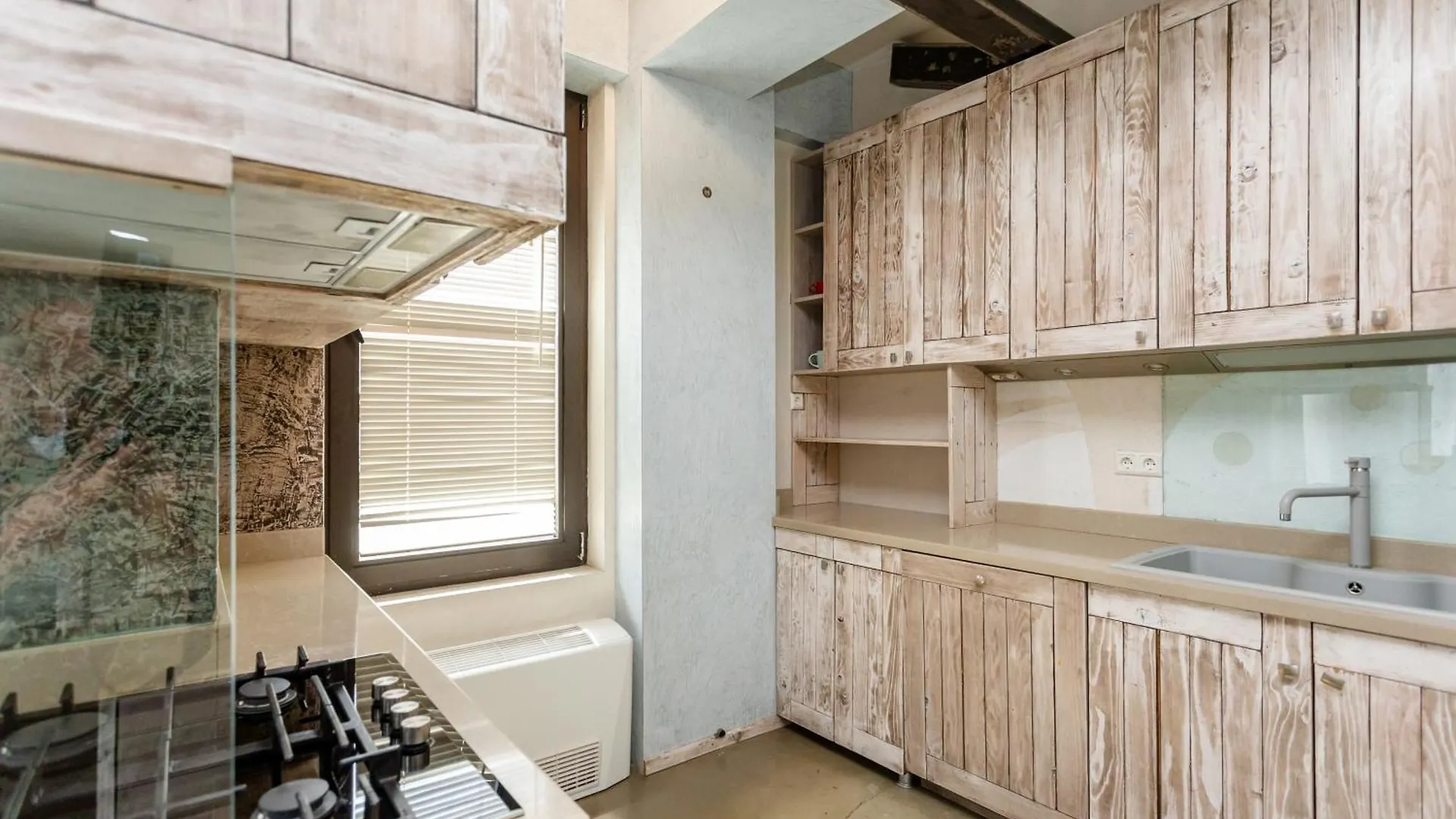 Serviced Apartment On Rustaveli Avenue 9 第比利斯