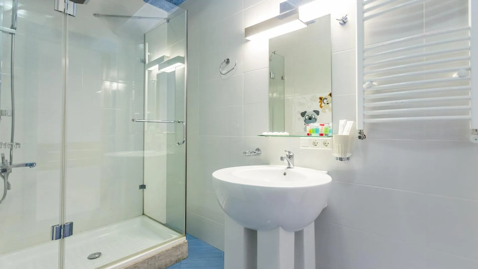 Serviced Apartment On Rustaveli Avenue 9 第比利斯